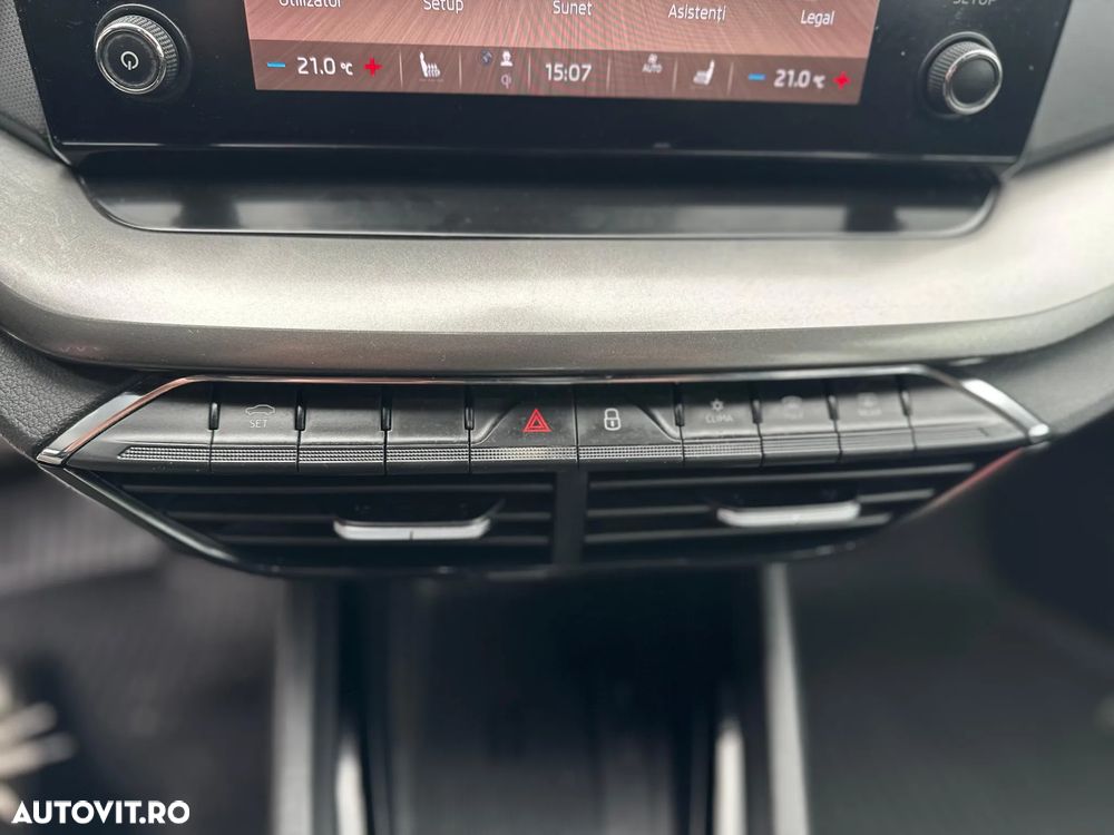 Skoda Octavia 2.0 TDI DSG Ambition - 25