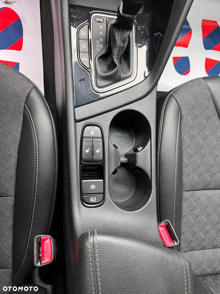 Kia Niro - 13