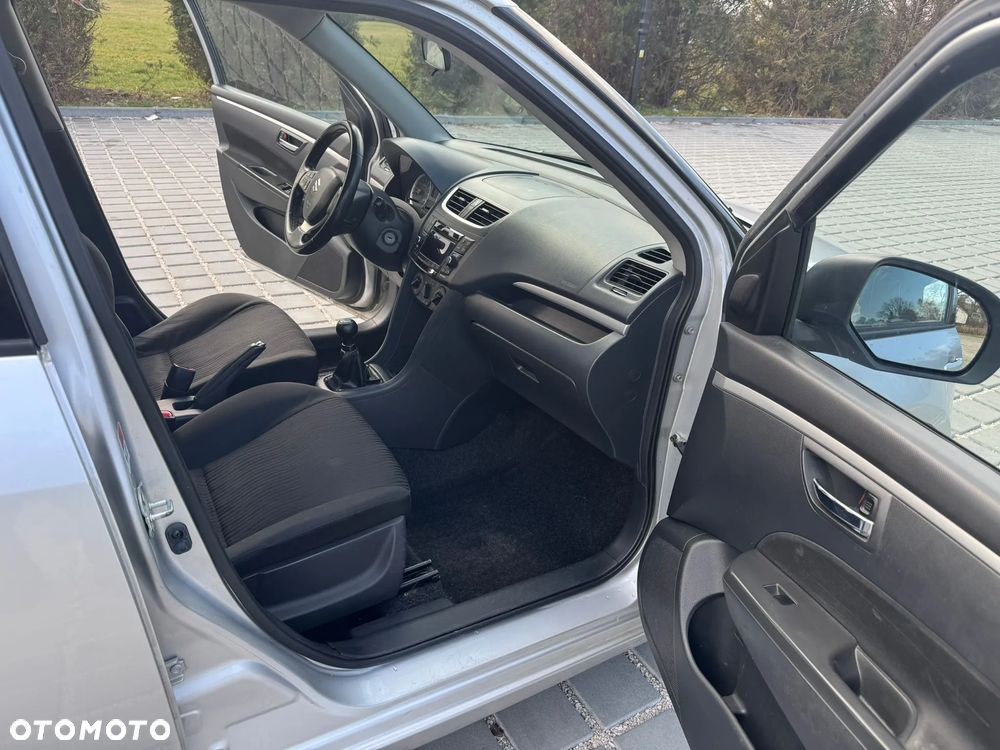 Suzuki Swift - 10