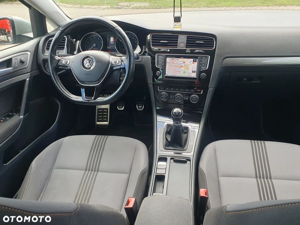 Volkswagen Golf 1.2 TSI BMT Trendline Perfectline - 10
