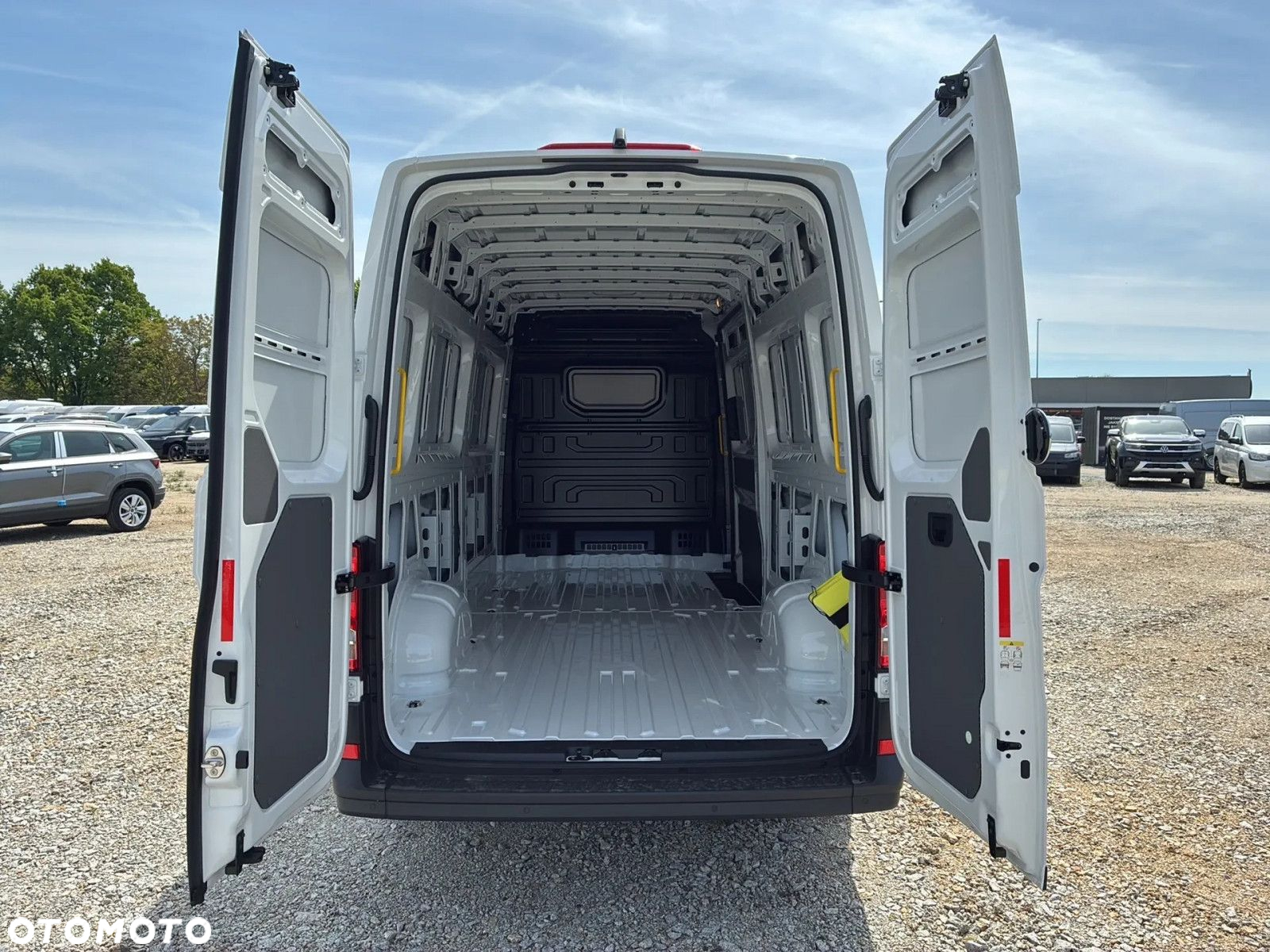 Volkswagen Crafter 35 Furgon L4H3, 2.0BiTDI 177KM, 4490mm, Wysoki dach, r.o. 4490 - 11