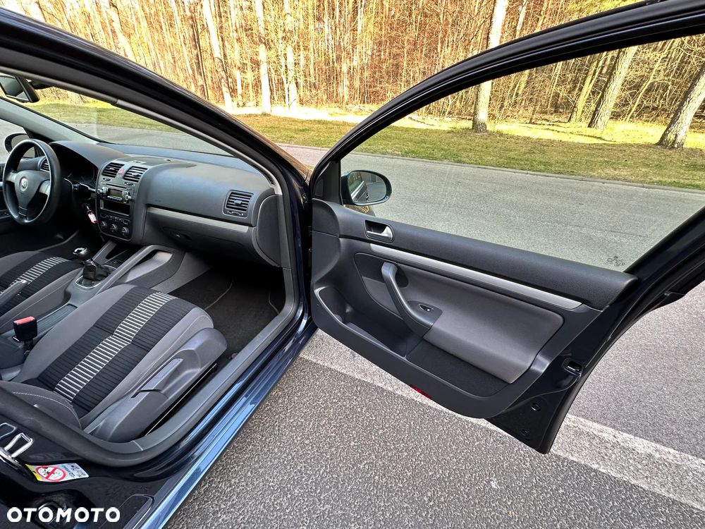 Volkswagen Golf 1.6 United - 30