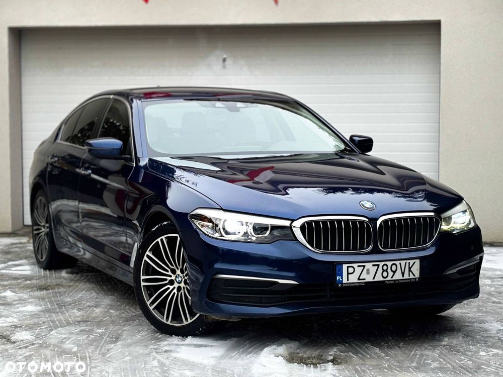 BMW Seria 5 520d xDrive Luxury Line - 1