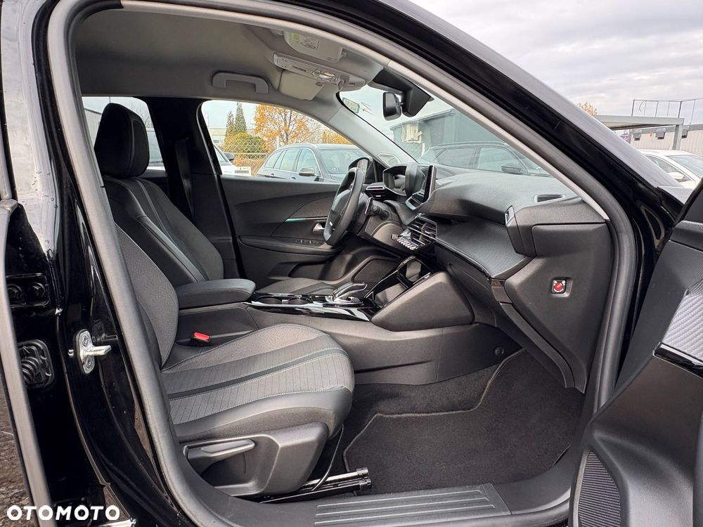 Peugeot 2008 1.2 PureTech Allure S&S EAT8 - 19