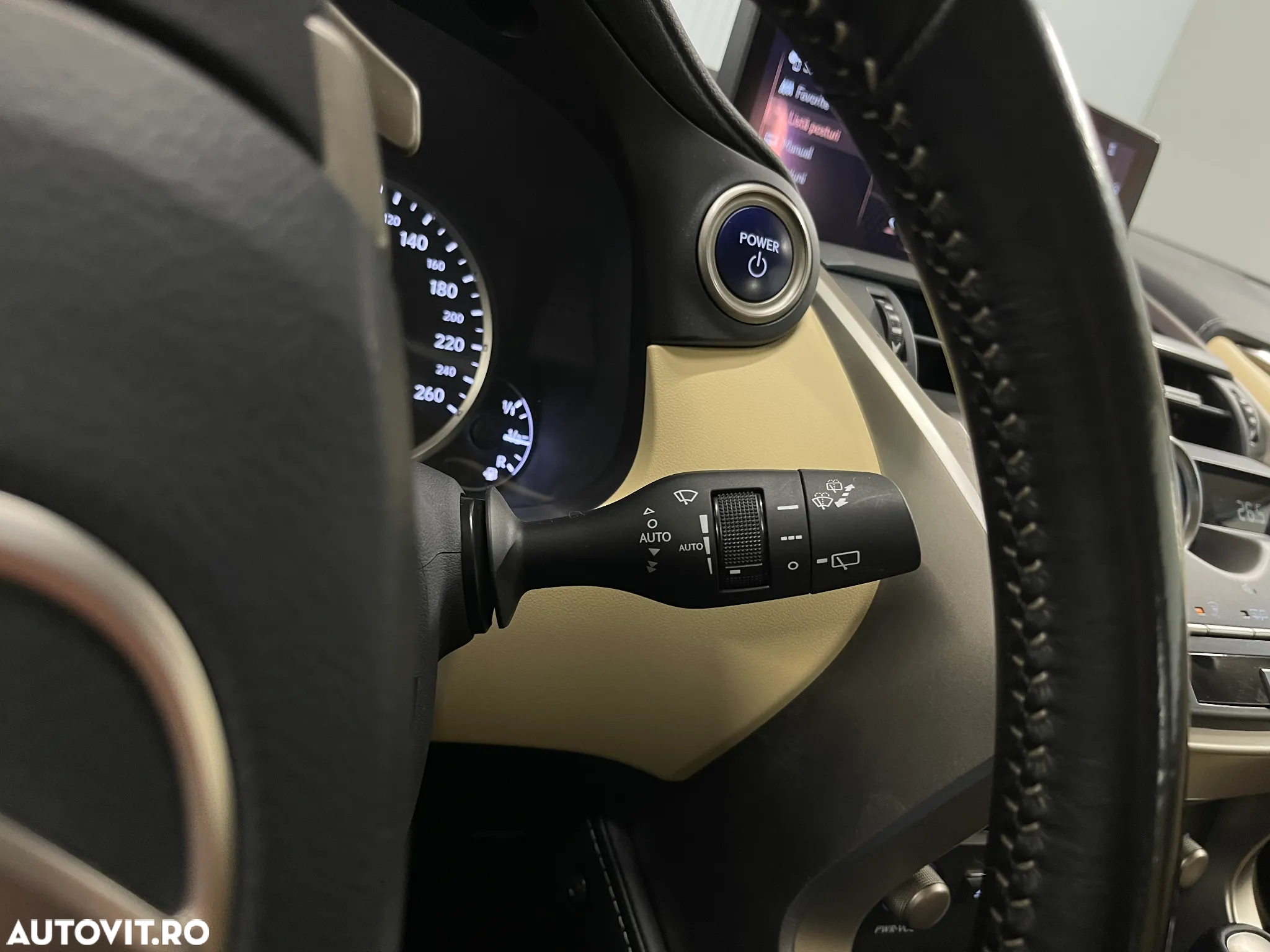 Lexus Seria NX 300h Business - 26