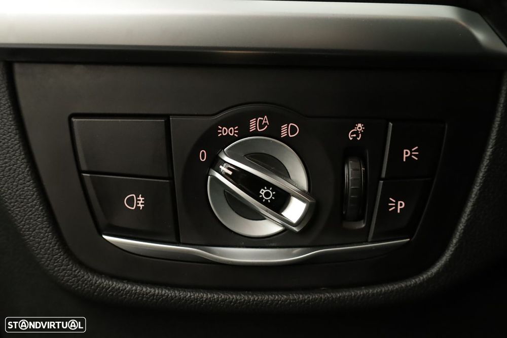 BMW iX3 M Sport Impressive - 19