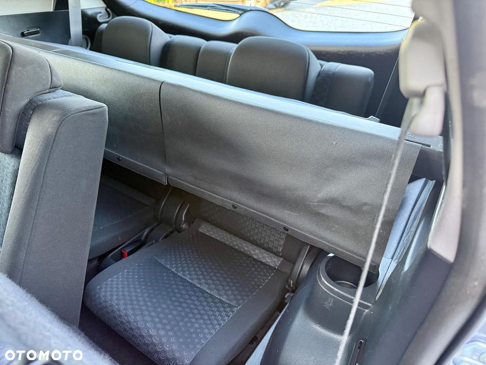 Toyota Verso - 21