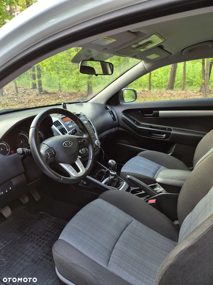 Kia Ceed - 3