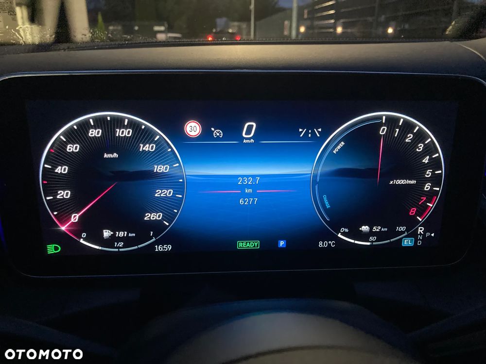 Mercedes-Benz GLC - 12