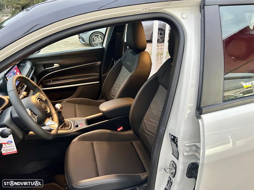 Jeep Avenger 1.2 GSE T3 Turbo-Benzin GDI Altitude - 14