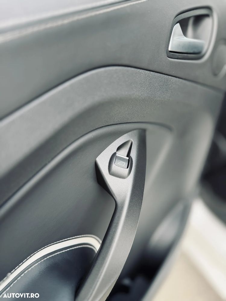 Ford Kuga 2.0 TDCi 4x4 Aut. Vignale - 24