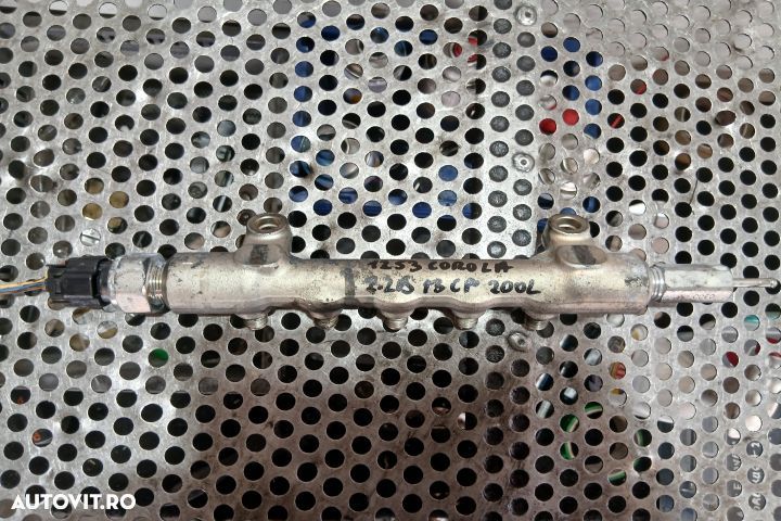 Rampa injectoare Toyota Corolla Verso 1 [facelift] [2004 - 2009] Mini - 1