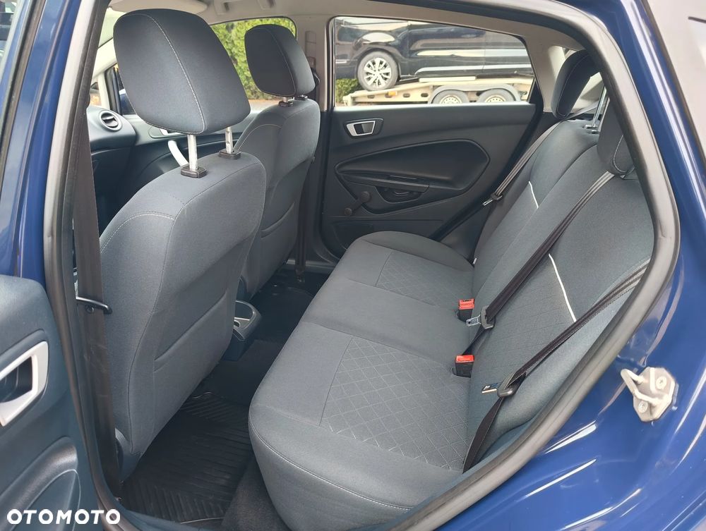 Ford Fiesta 1.25 Champions Edition - 28