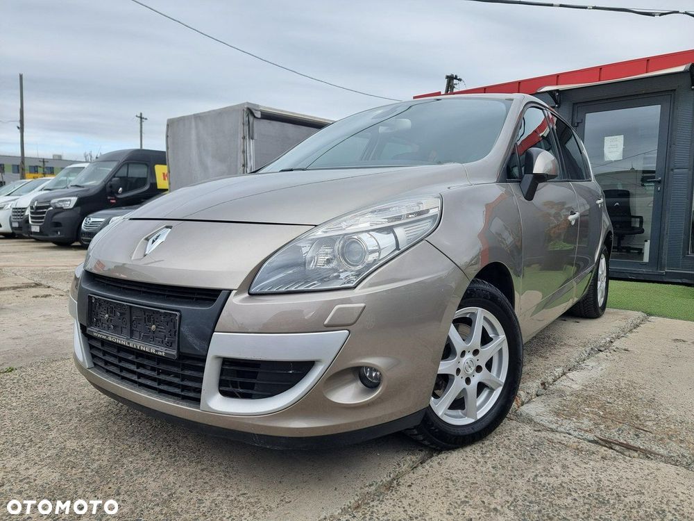 Renault Scenic 2.0 16V Privilege X-Tronic CVT - 9