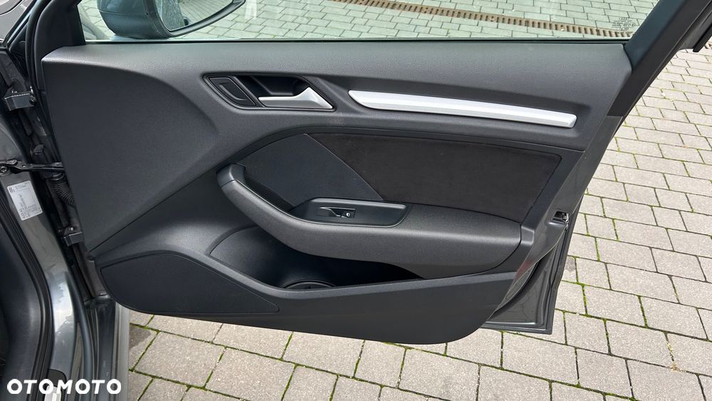 Audi A3 Sportback 1.6 TDI (clean diesel) S line Sportpaket - 31