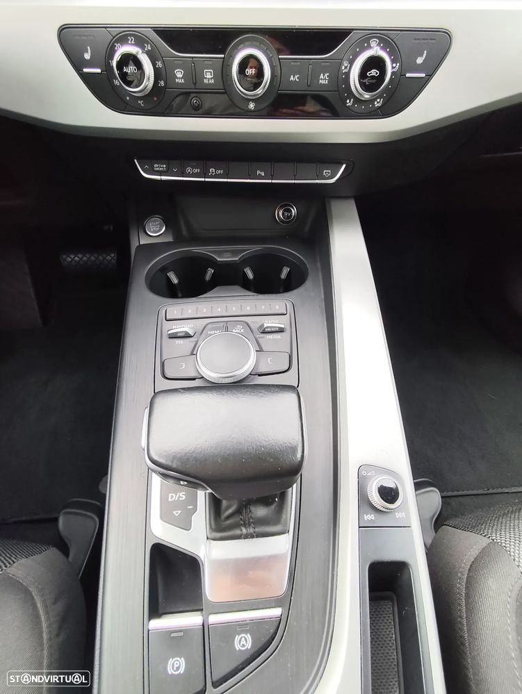 Audi A4 Avant 2.0 TDI quattro Advance S tronic - 9