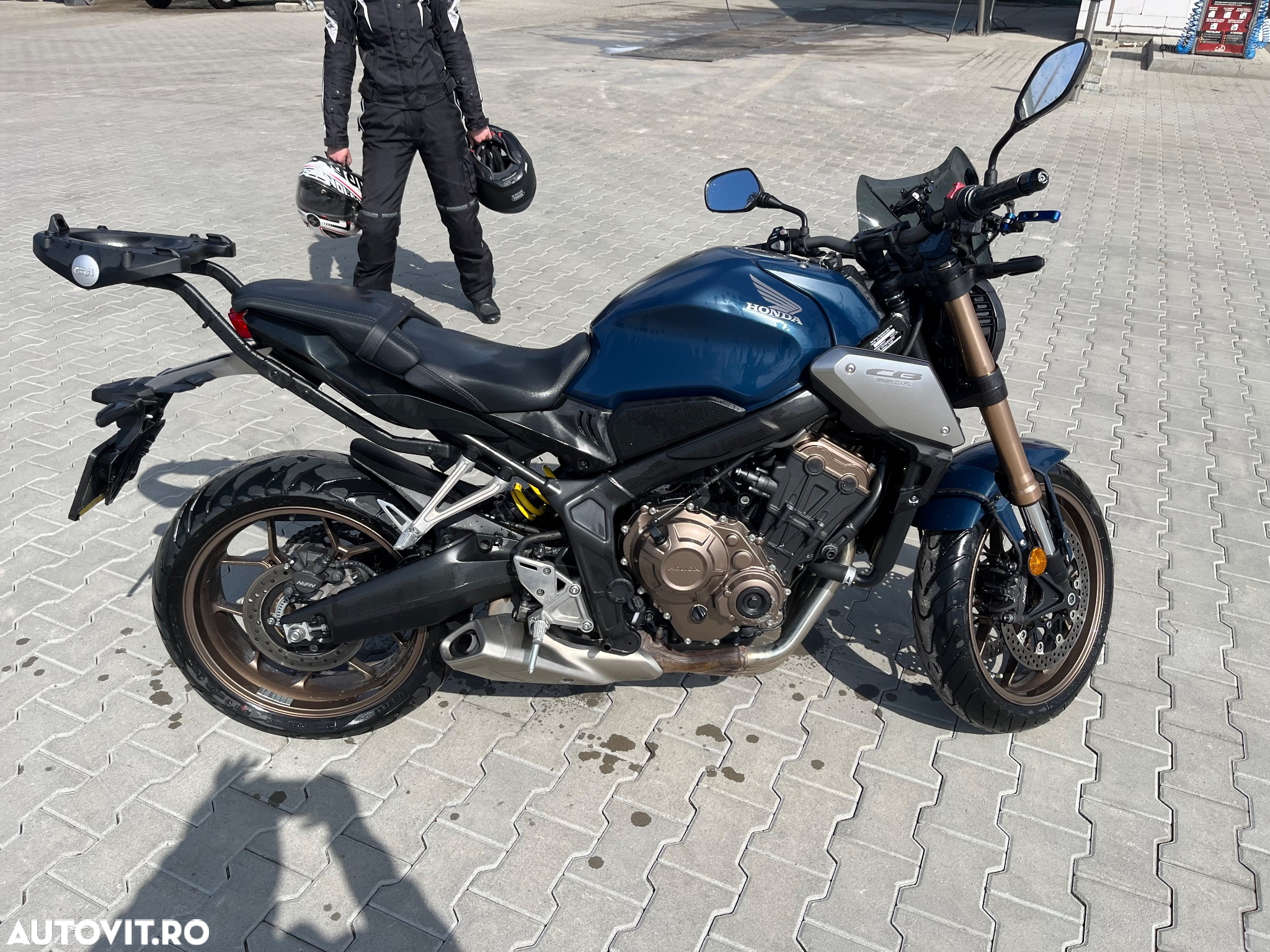 Honda CB 650R - 9
