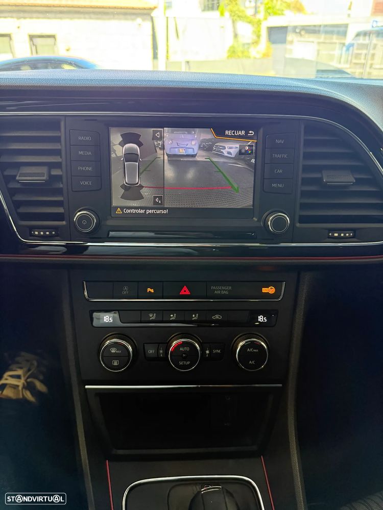 SEAT Leon 1.6 TDI Style DSG S/S - 6