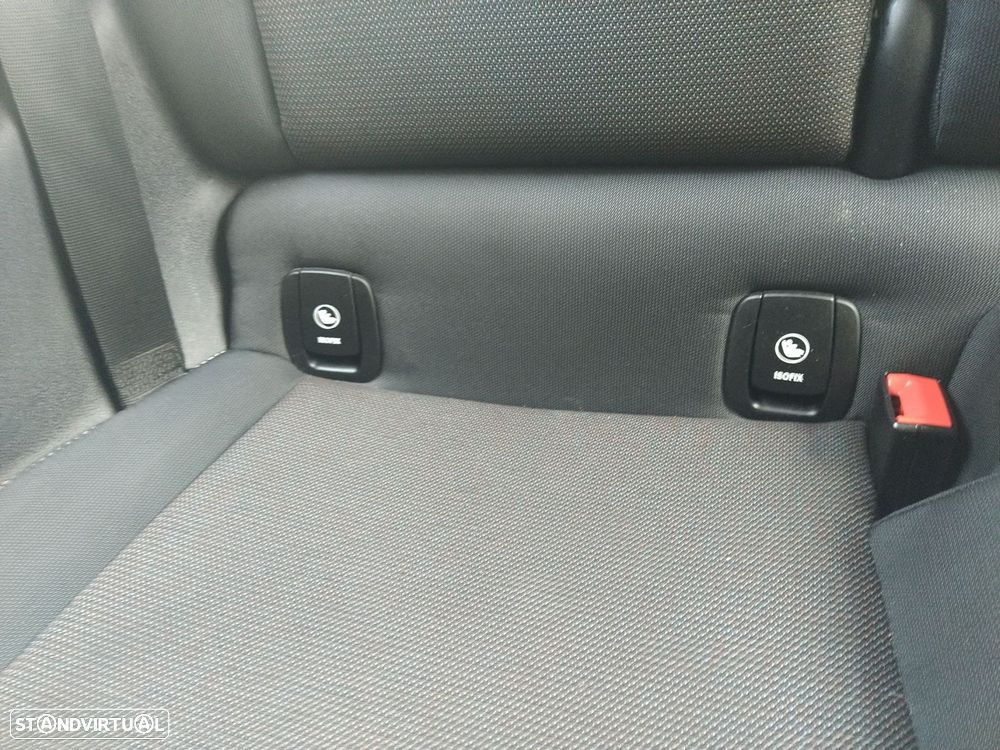 MINI 3 Portas One D - 23