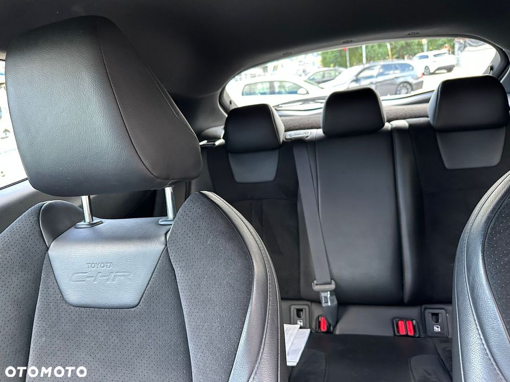 Toyota C-HR - 8