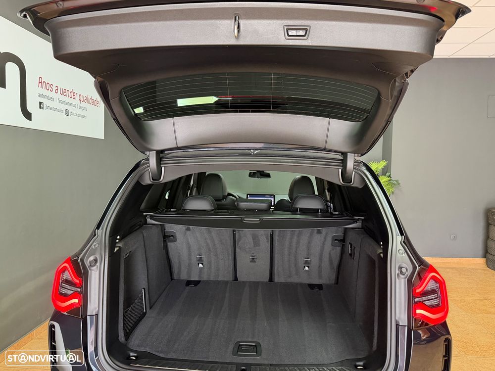 BMW iX3 M Sport Impressive - 24