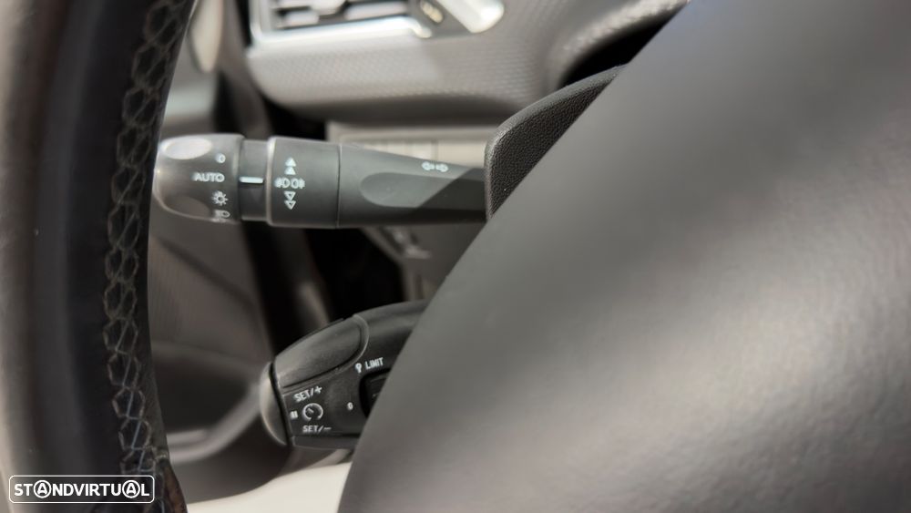 Peugeot 2008 PureTech 110 GPF Stop&Start EAT6 Crossway - 18