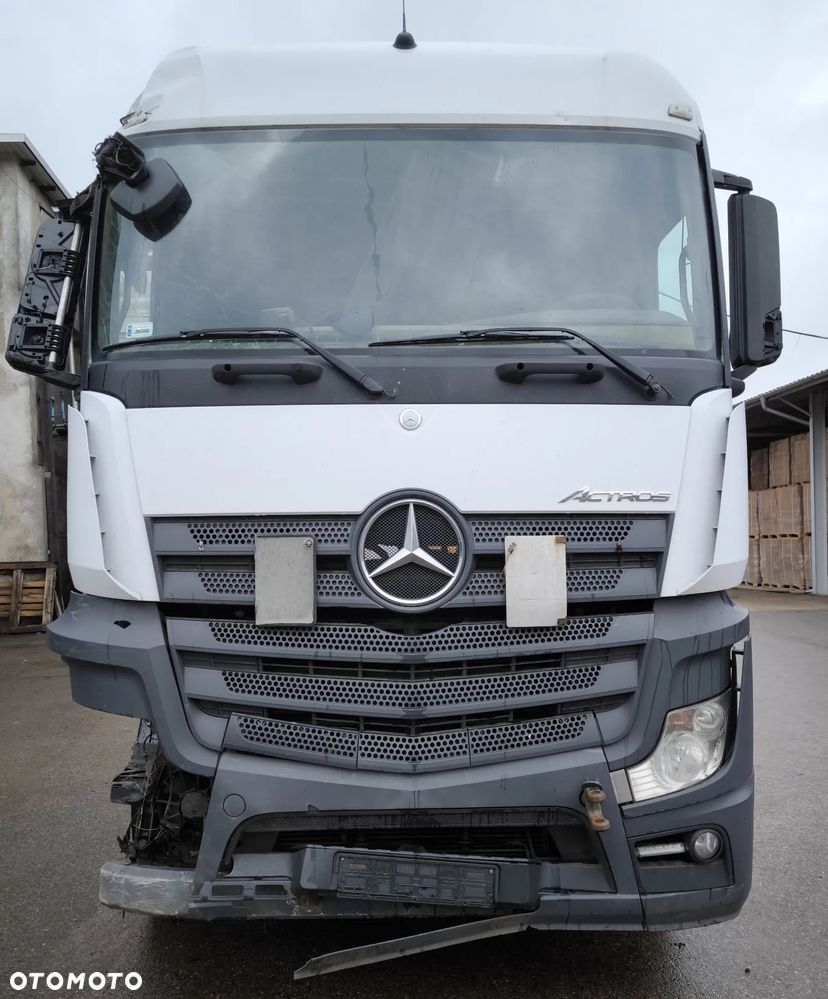 Mercedes-Benz Actros - 7