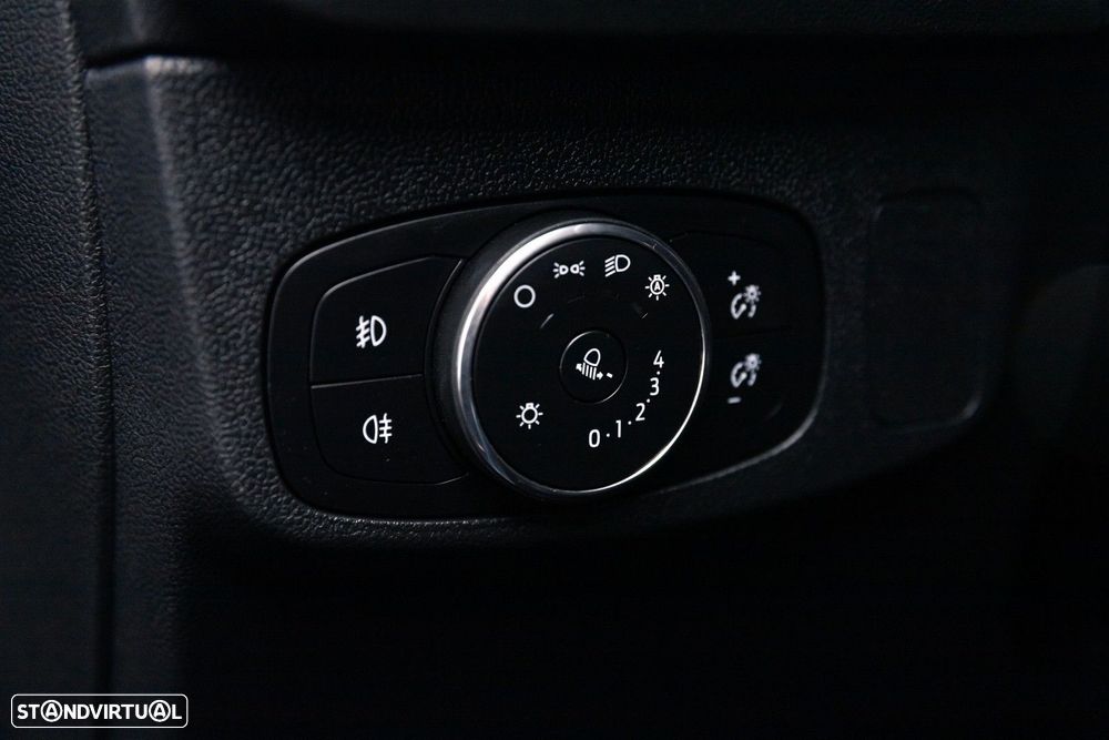 Ford Focus 1.0 EcoBoost MHEV ST-Line - 26