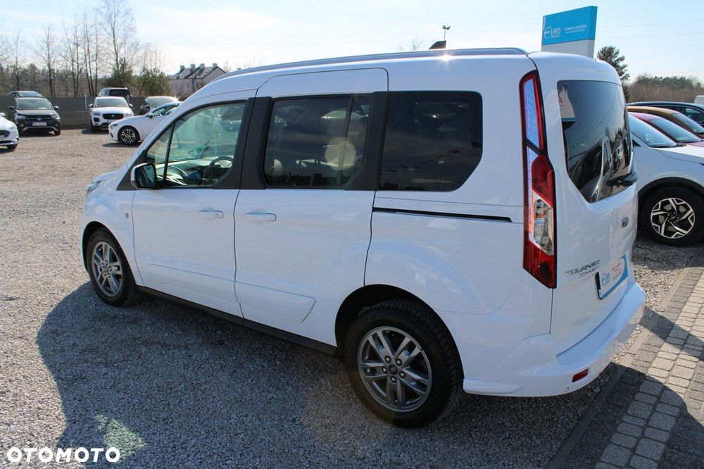 Ford Tourneo Connect - 9
