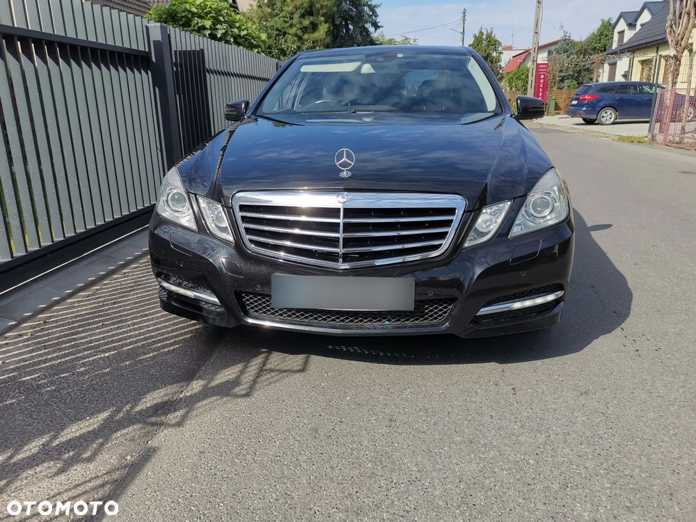 Mercedes-Benz Klasa E 250 CDI BlueEff Avantgarde - 3