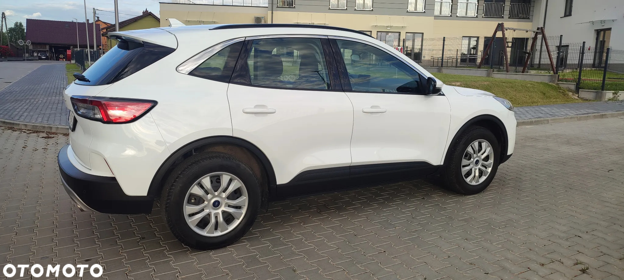 Ford Kuga - 2