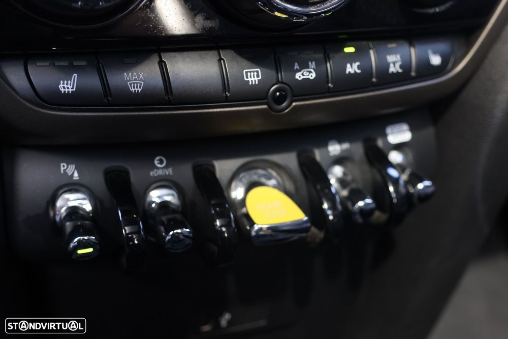 MINI Countryman Cooper SE ALL4 Auto - 18