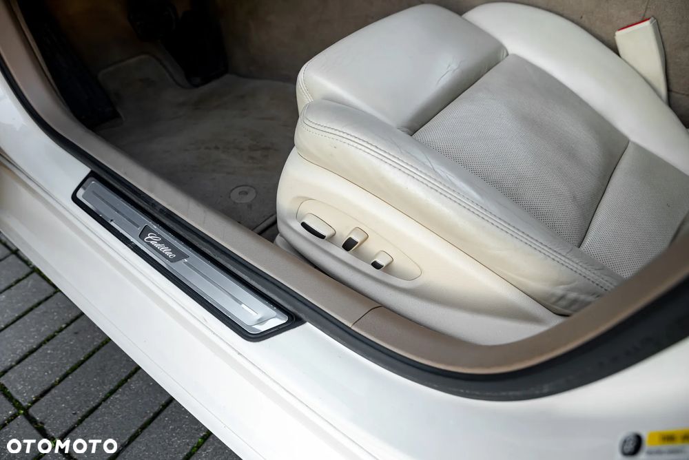 Cadillac CTS - 13