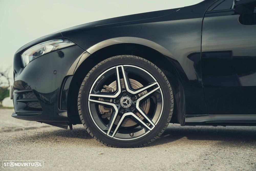 Mercedes-Benz A 250 Limousine e AMG Line - 8