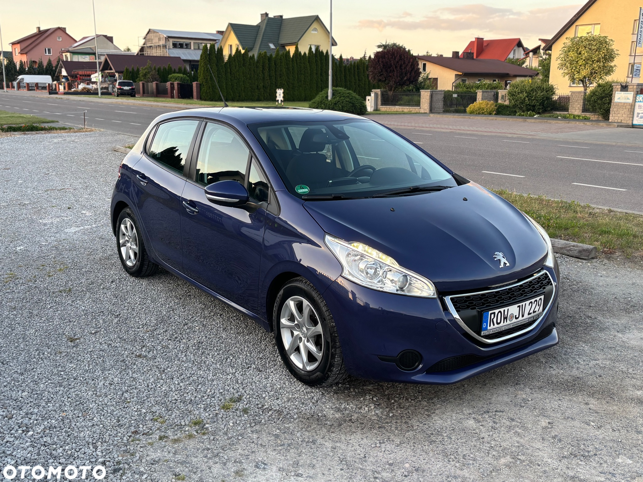 Peugeot 208 - 2