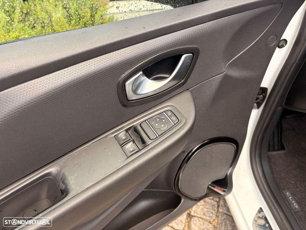 Renault Clio Sport Tourer 0.9 TCe Limited - 22