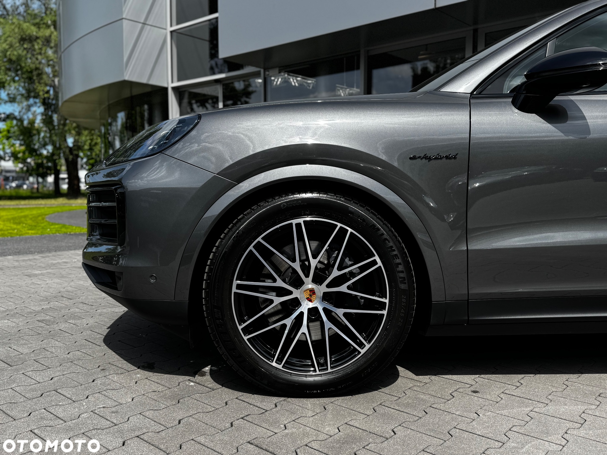 Porsche Cayenne Coupe E-Hybrid PHEV - 10