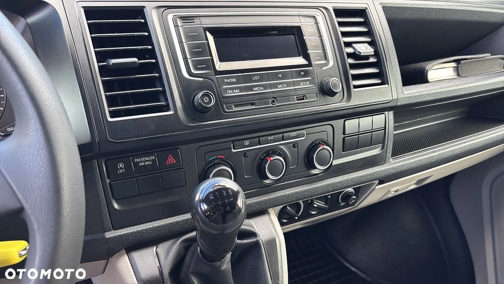 Volkswagen Transporter - 14