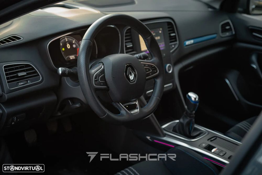 Renault Mégane - 5