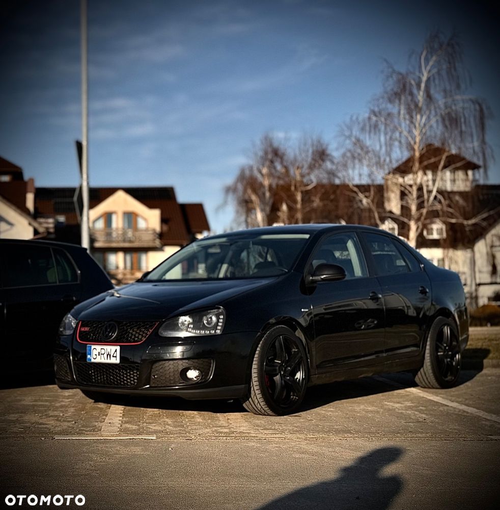 Volkswagen Jetta 2.0 Turbo FSI DSG Sportline - 6