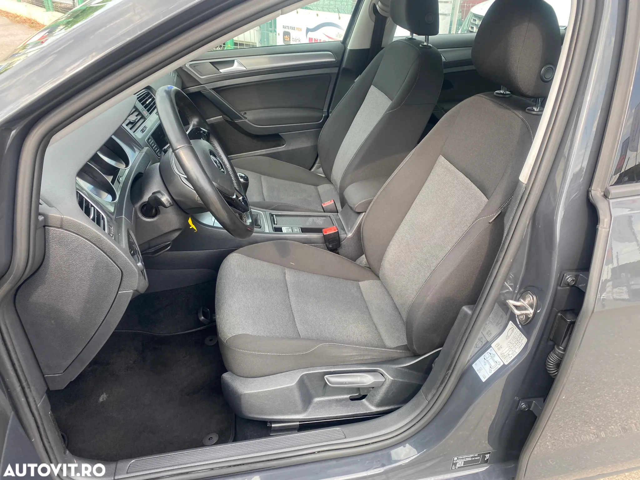 Volkswagen Golf 1.2 TSI BlueMotion Technology Comfortline - 12