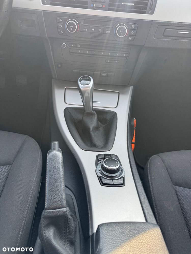 BMW Seria 3 - 17