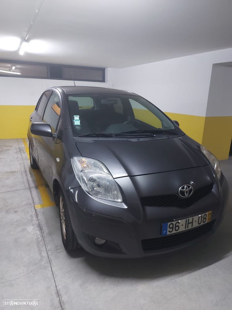 Toyota Yaris 1.4 D-4D High Pack - 4