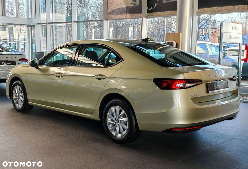 Skoda Superb 1.5 TSI mHEV Essence DSG - 4