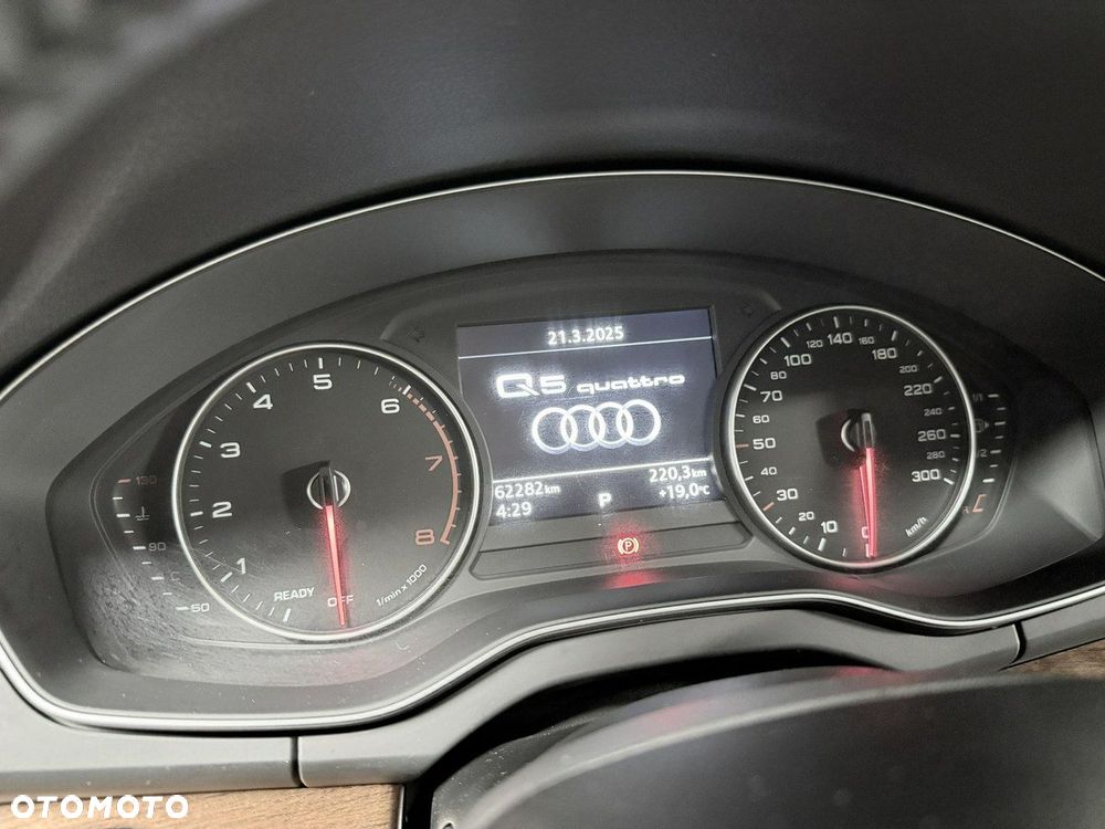 Audi Q5 45 TFSI quattro S tronic design - 39