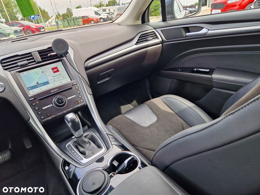 Ford Mondeo 2.0 TDCi Bi-Turbo Titanium PowerShift - 16