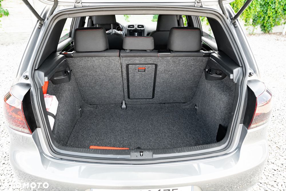 Volkswagen Golf 2.0 GTI DSG - 21