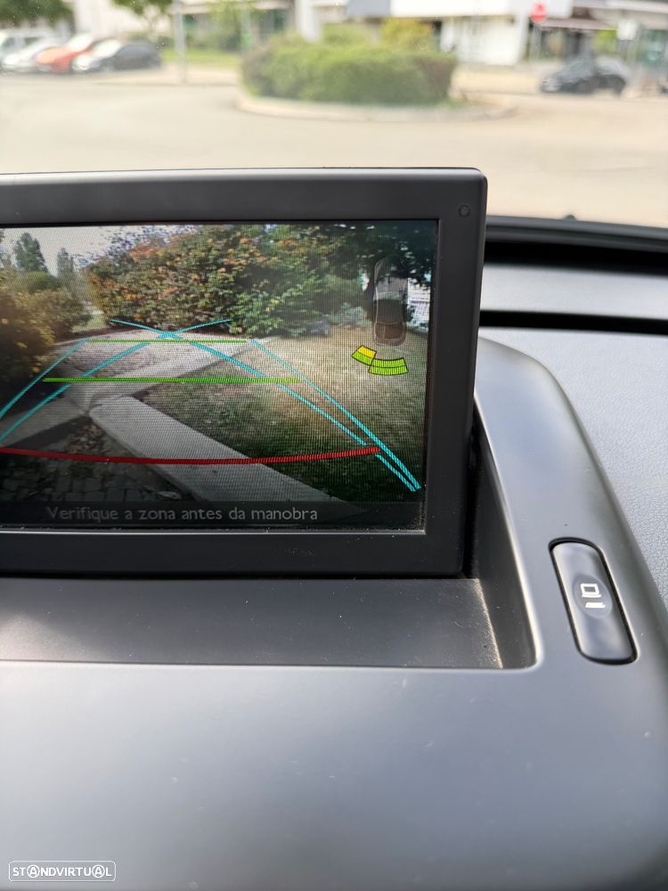 Peugeot 3008 1.6 HDi Style - 25