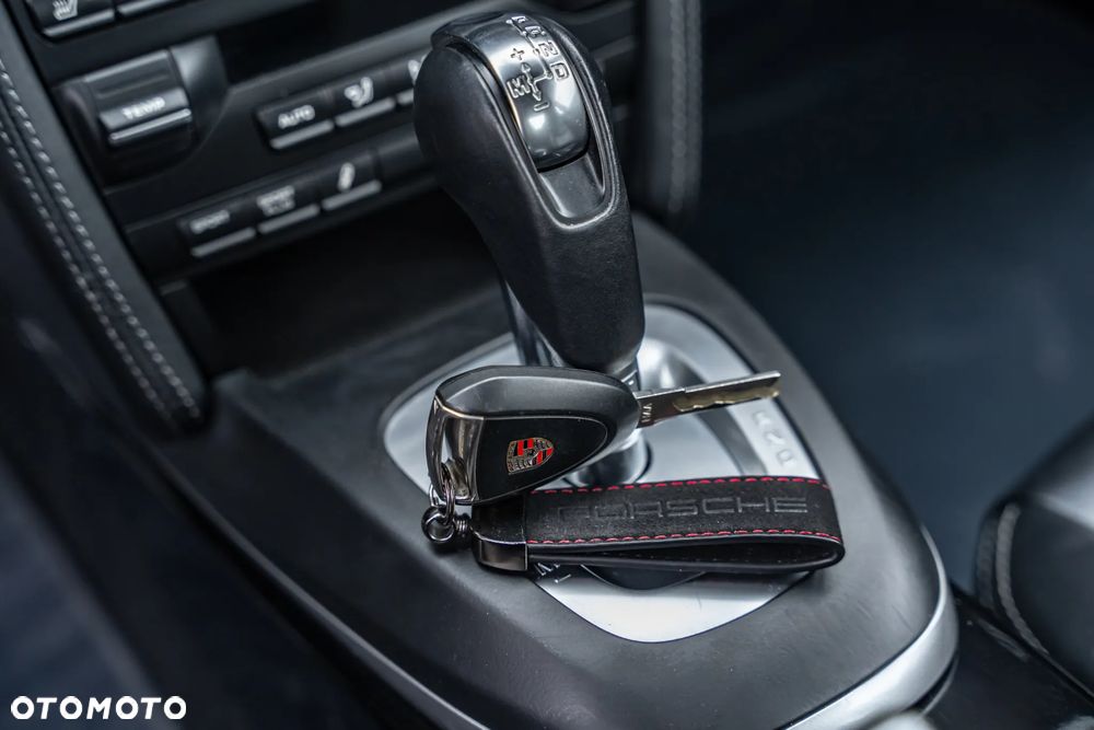Porsche 911 Carrera PDK - 39