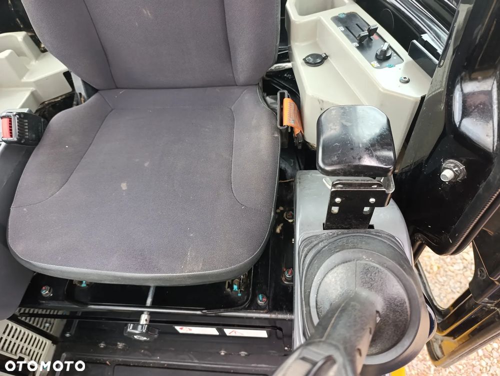 Caterpillar 303.5E2 - 10